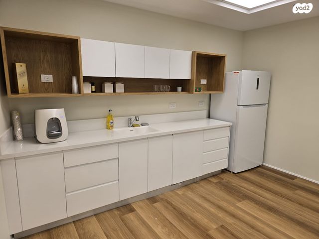 קליניקות, פאול גרונינגר 4, מב"ת מערב, אזור תעשייה חדש, ראשון לציון