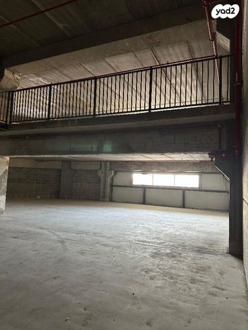 מחסנים, בן ציון גליס 40, פארק עסקים ירקון / אזור תעשיה סגולה, פתח תקווה