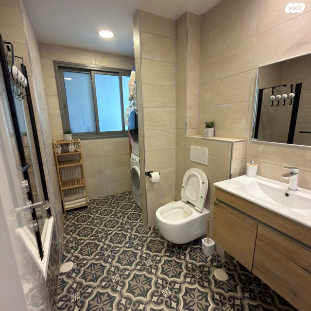 דירת גן, ברקת 27, אבני חן, חריש