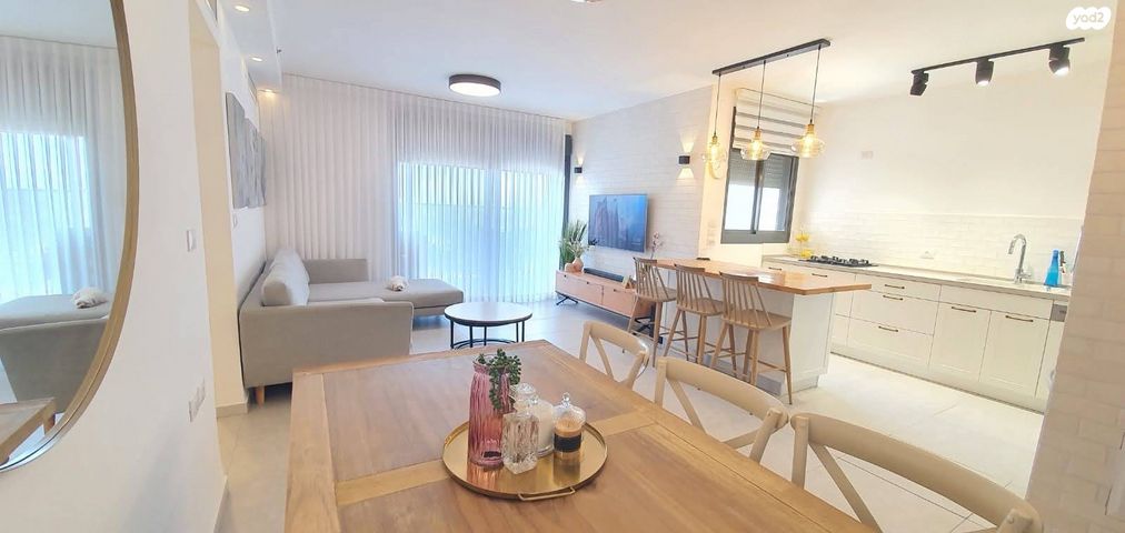 דירה, השיקמים 3, נוף ים - מע"ר, אור עקיבא