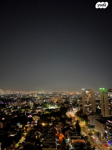 דירה, שלמה אלירז, ראשון לציון