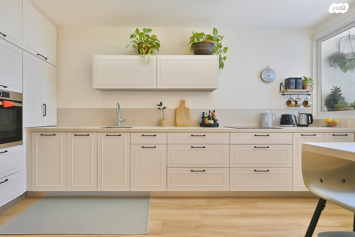 דירה, יהושע גיבשטיין, מישור הנוף, ראשון לציון