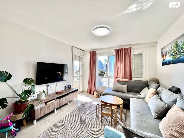 דירה, אירוס הארגמן 35, גבעת האירוסים, נתניה