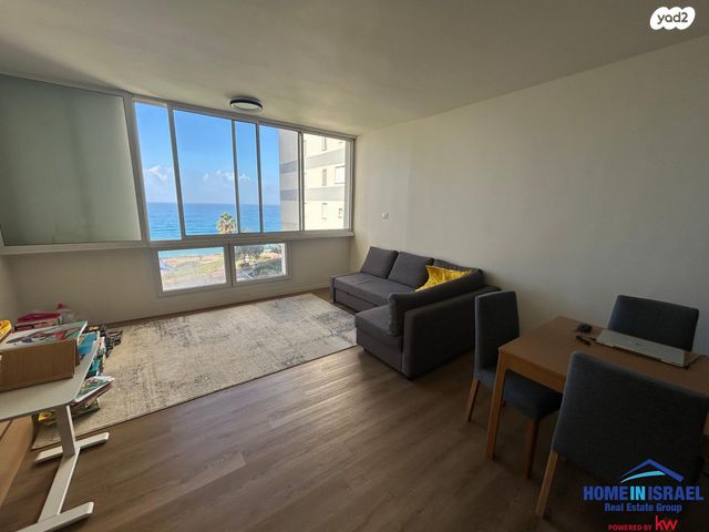 דירה, שדרות ניצה, צפון מערב מרכז העיר, נתניה