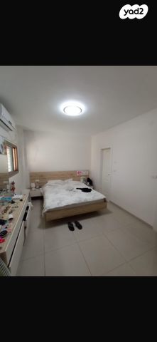 דופלקס, אלכסנדר ינאי, חיפה