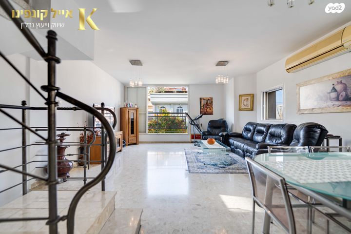 בית פרטי/ קוטג', אחד במאי, מרכז, קרית עבודה, חולון