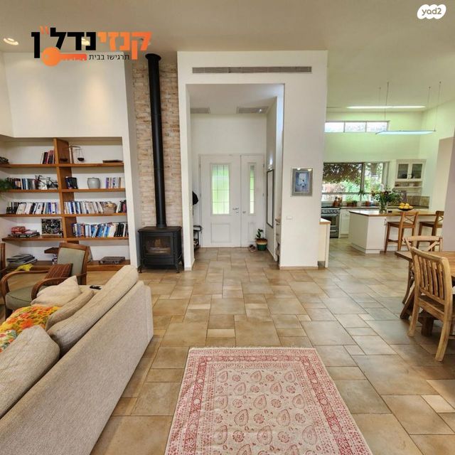 בית פרטי/ קוטג', כפר ורבורג