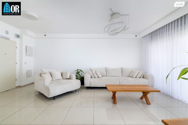 דירה, צמרות המושבה, באר יעקב