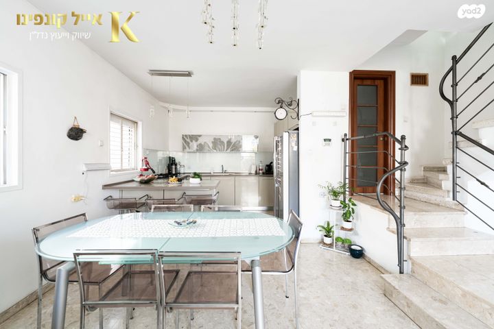 בית פרטי/ קוטג', אחד במאי, מרכז, קרית עבודה, חולון