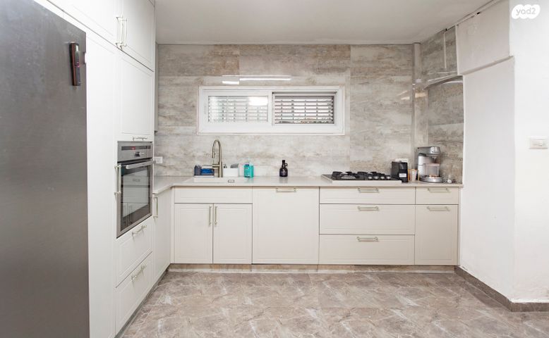 דירת גן, הנורית, גבעת שרת, בית שמש