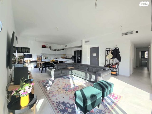 דירה, ברנדייס 11, מרכז דרום, רעננה