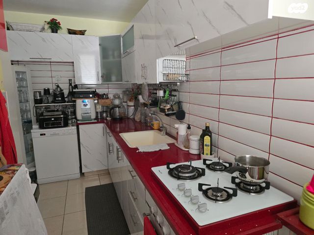 דירה, מנדלי מוכר ספרים, לב העיר, בת ים