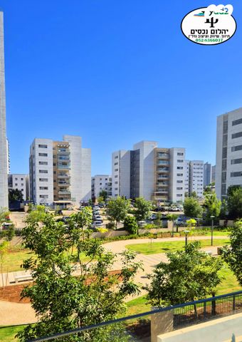 דירה, החותרים, טירת כרמל