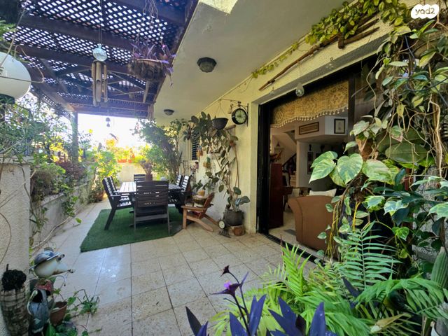 דופלקס, רעננה