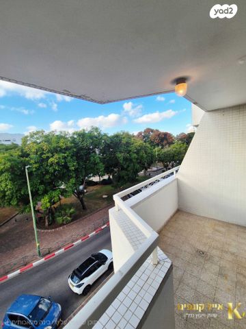 דירה, יונה צבי פיינשטיין, מישור הנוף, ראשון לציון