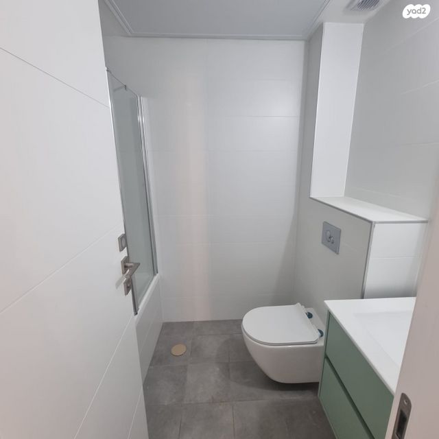 גג/ פנטהאוז, יער אודם 6, נופי בן שמן, לוד