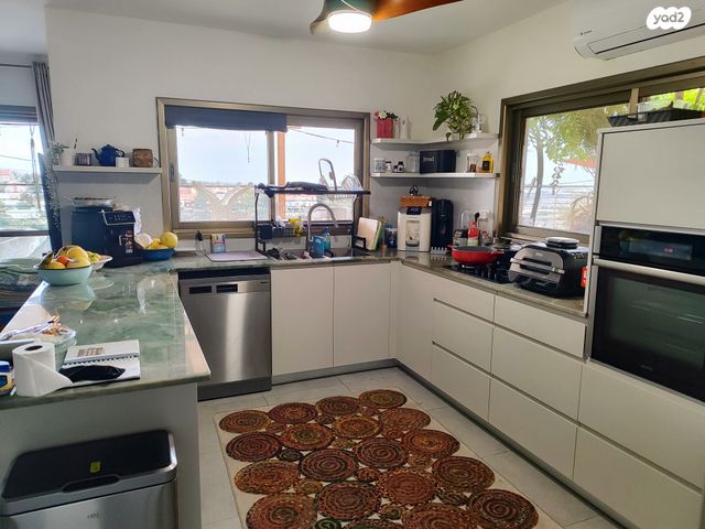 דו משפחתי, צופים, צופים