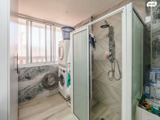 דירה, יפה נוף 180, הראשונים, שלומי