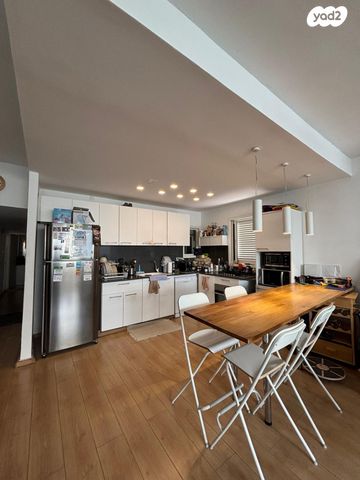 דירה, הדר, רמת השרון