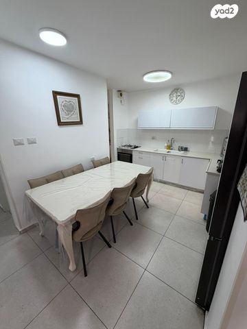 דירה, קרית מנחם, אופקים