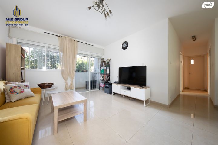 דירה, יונה צבי פיינשטיין, מישור הנוף, ראשון לציון