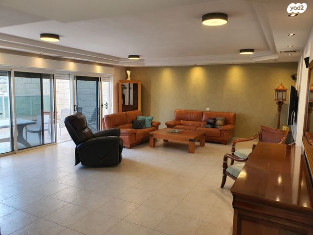 גג/ פנטהאוז, אוסישקין, אחוזת כנרת, טבריה