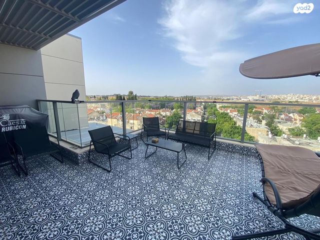 גג/ פנטהאוז, הגפן, גבעת אשכול, כפר סבא