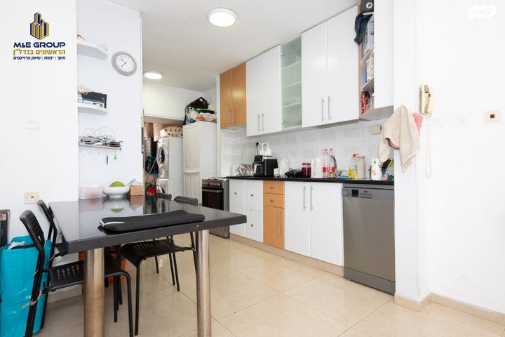 דירה, יונה צבי פיינשטיין, מישור הנוף, ראשון לציון