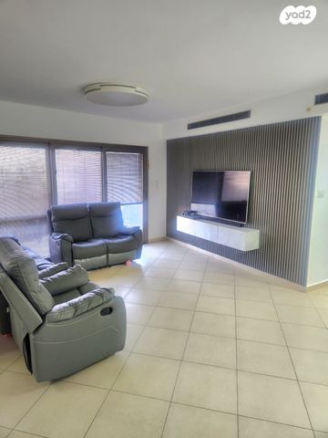 דירת גן, תרשיש, אבני חן, מודיעין מכבים רעות