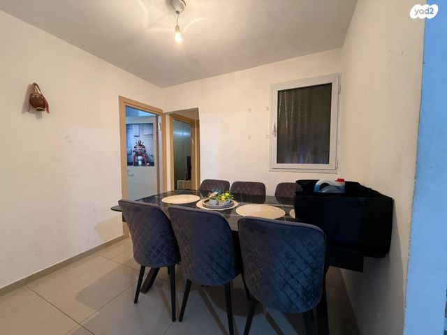 דירה, שדרות מנחם בגין 3, קיבוץ גלויות, קרית מלאכי