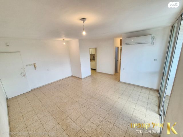 דירה, יונה צבי פיינשטיין, מישור הנוף, ראשון לציון