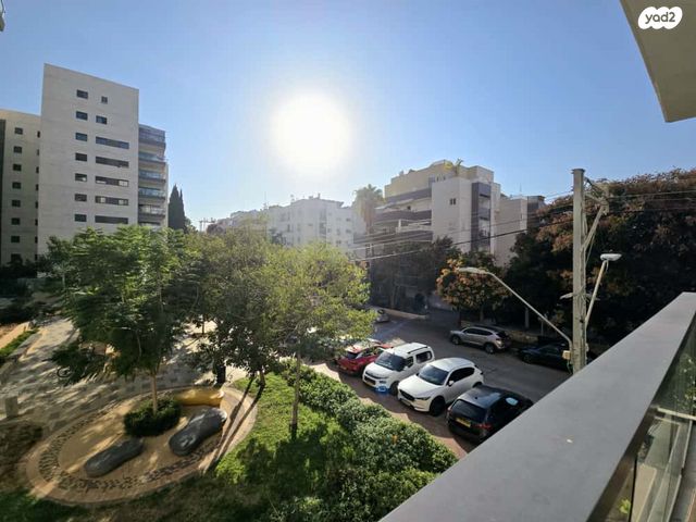 דירה, ברנדייס 11, מרכז דרום, רעננה