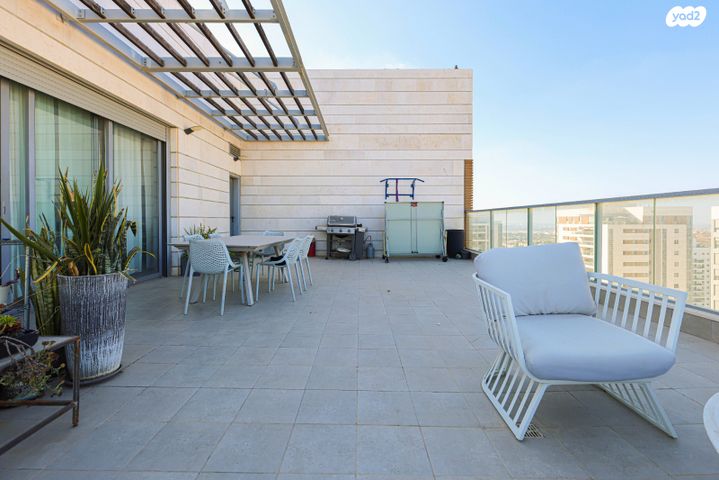 גג/ פנטהאוז, פסגות אפק, ראש העין