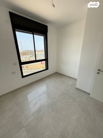 דירה, דרך ששת הימים, רחובות