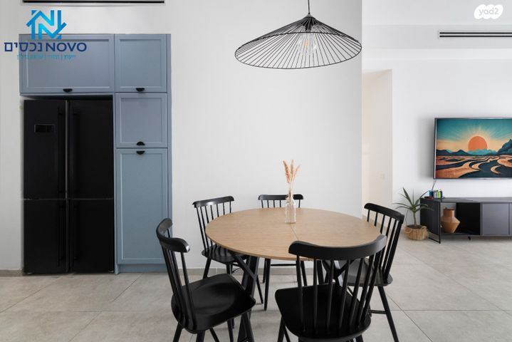 דירת גן, רחל המשוררת, יבנה