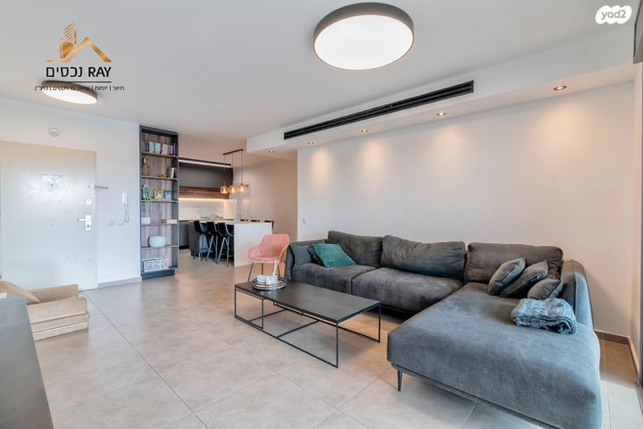 דירה, שדרות הרצל, נאות שמיר, יבנה