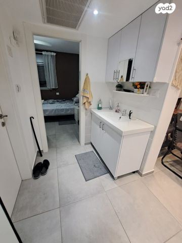 דירה, נתיבות