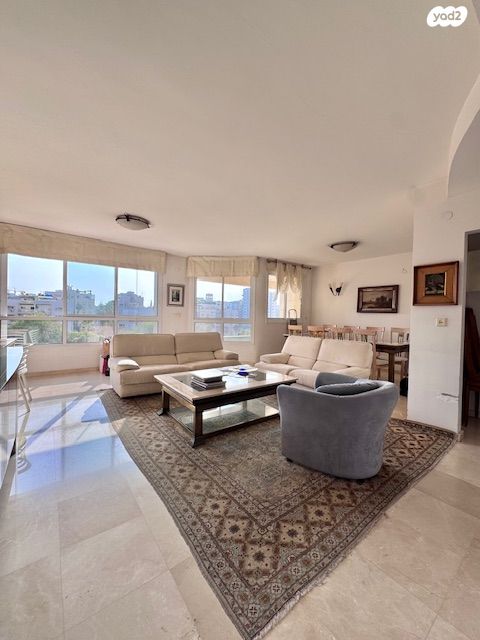 הגוש הגדול, רמת אביב החדשה, נופי ים