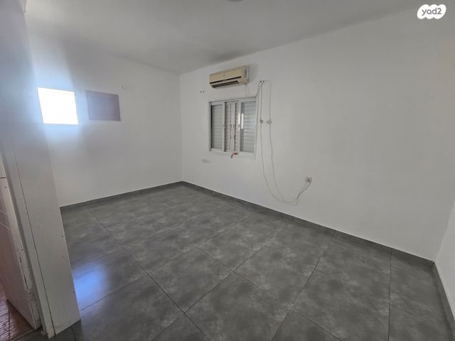 דופלקס, נחמיה עמינוח 7, קרית הרב סלומון, פתח תקווה