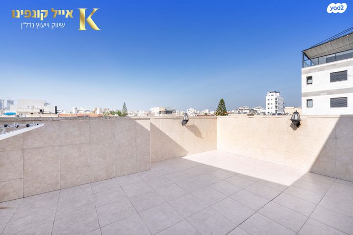 בית פרטי/ קוטג', אחד במאי, מרכז, קרית עבודה, חולון