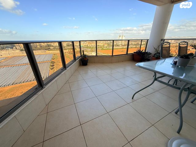 יצחק בן צבי 10