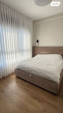 דירה, יעקב תמרי, חצרות המושבה, רחובות