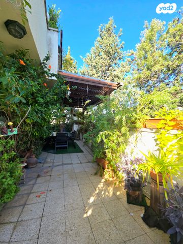 דופלקס, רעננה