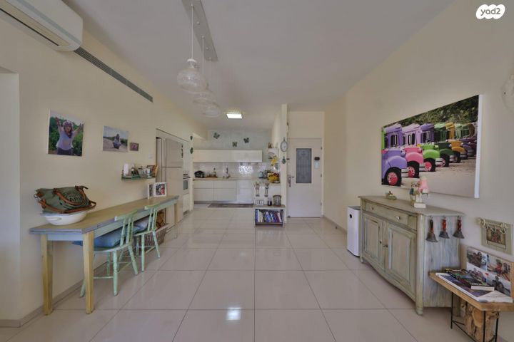 דירה, השקדים 7, מרכז העיר, סביניה, הוותיקה, קרית ביאליק