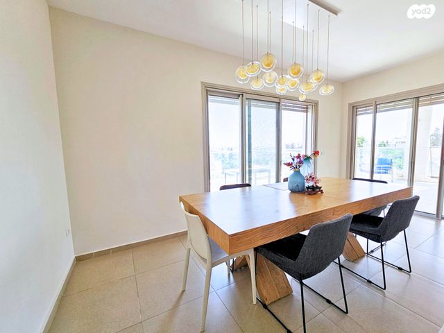 בית פרטי/ קוטג', בן גוריון, מרכז, כפר סבא