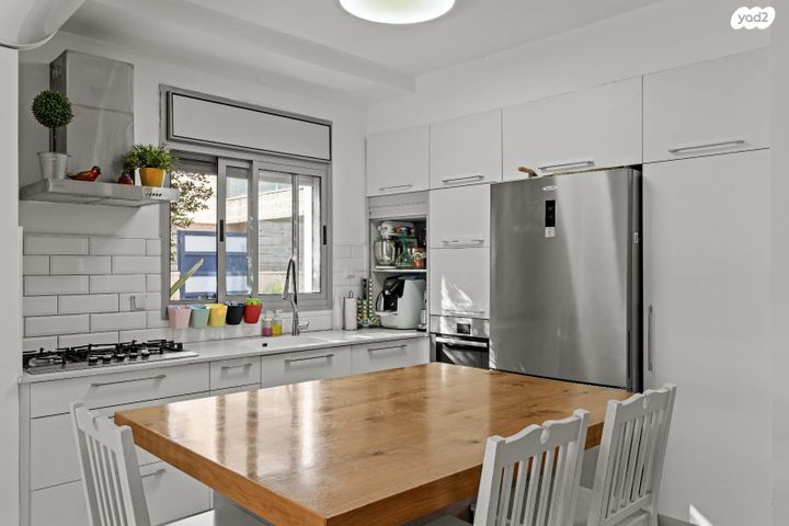 בית פרטי/ קוטג', אסתר המלכה 95, מוריה, מודיעין מכבים רעות