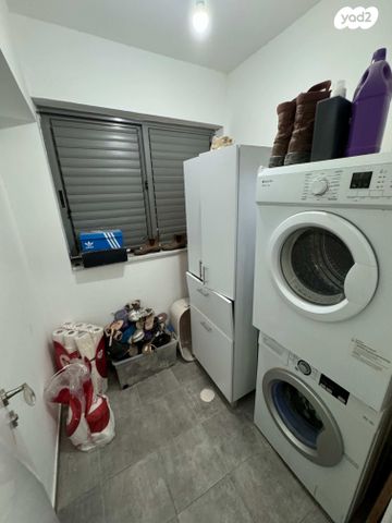 דירה, חליל, המוזיקה, שדרות