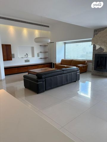 אלכסנדר סשה ארגוב 31