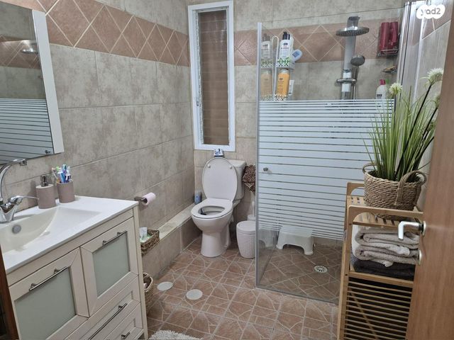 דירה, הרב פינטו מסעוד אשר, שיפר, פתח תקווה