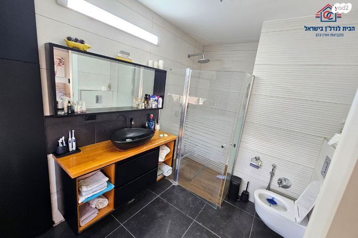 גג/ פנטהאוז, הדגל העברי, כצנלסון, ראשון לציון